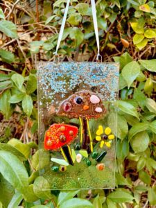 GLASS SUNCATCHER